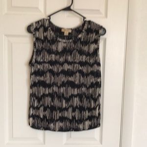 Plisse’ crinkle sleeveless blouse size L